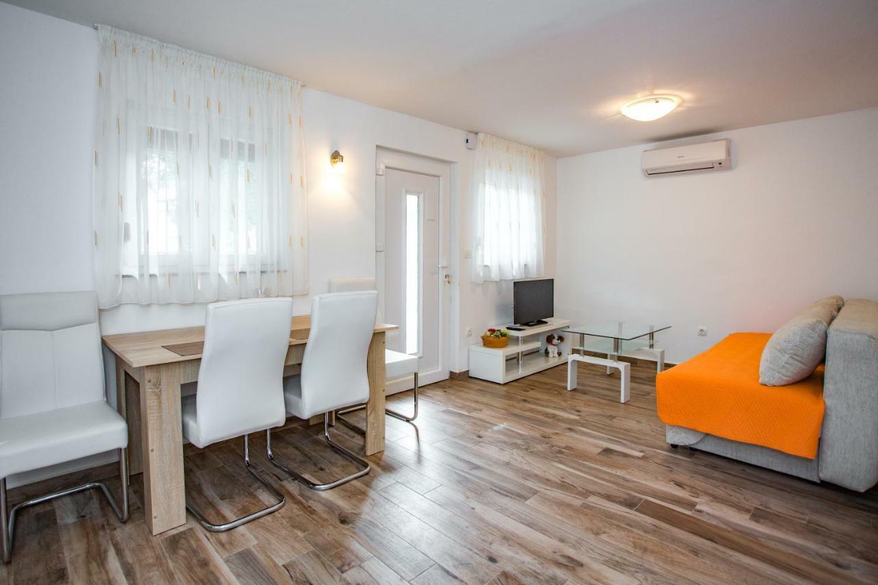 Apartments Buskulic Petrčane Kültér fotó